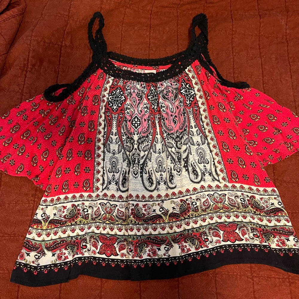Cold shoulder top